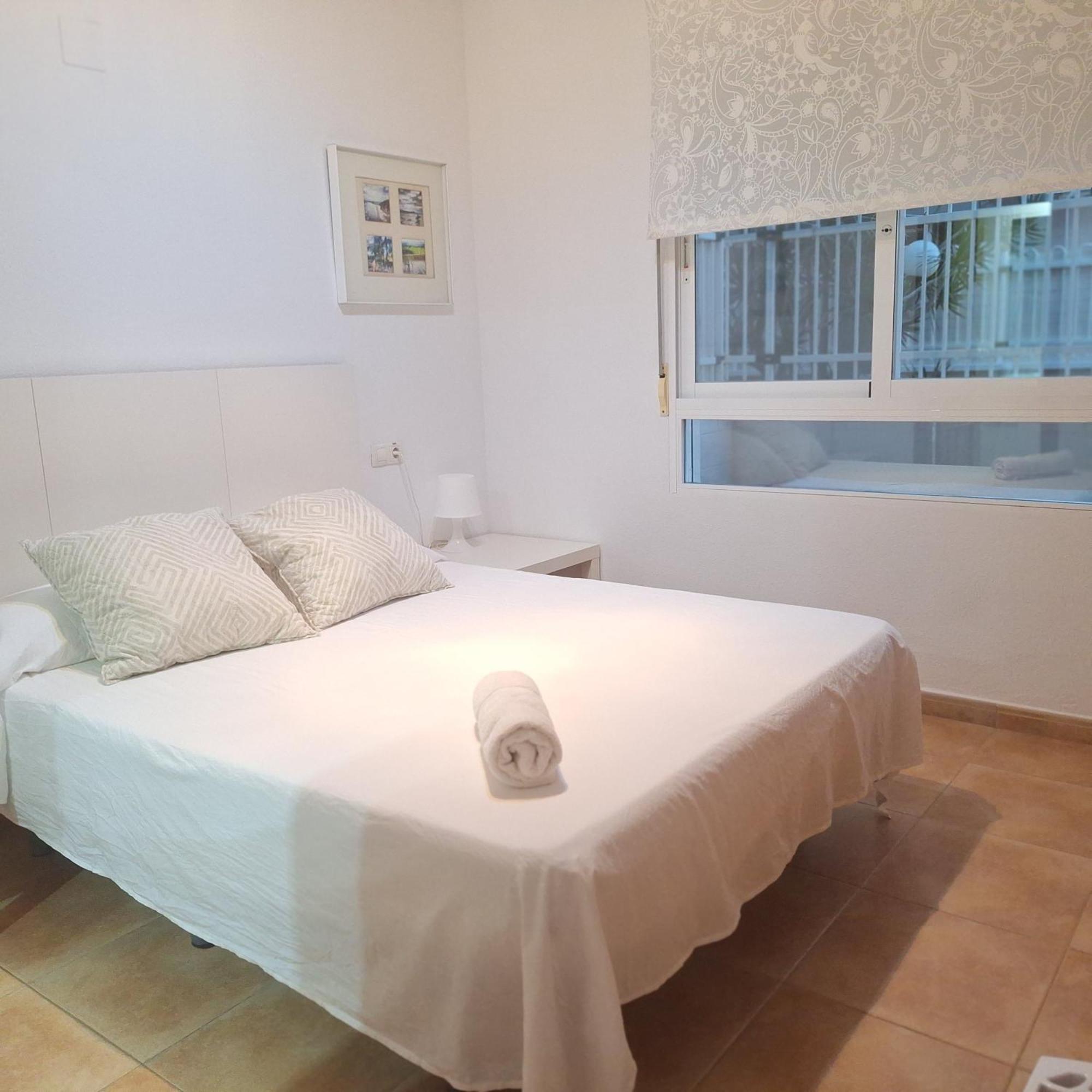 شقة Casa Gloria Con Gran Terraza Y Acceso Directo A Piscina دينايا المظهر الخارجي الصورة